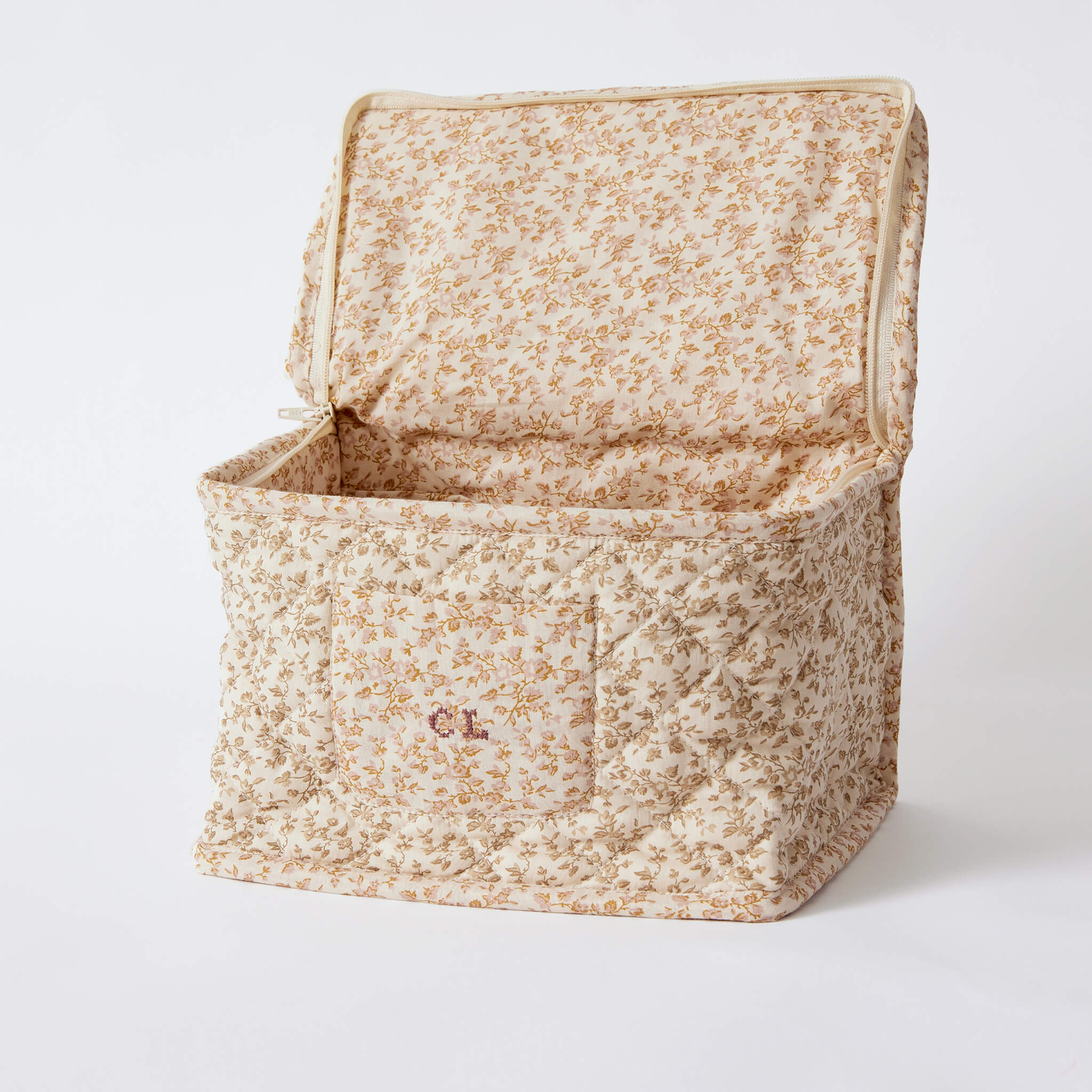 Beauty/Toiletry Bag in Gabrielle Floral