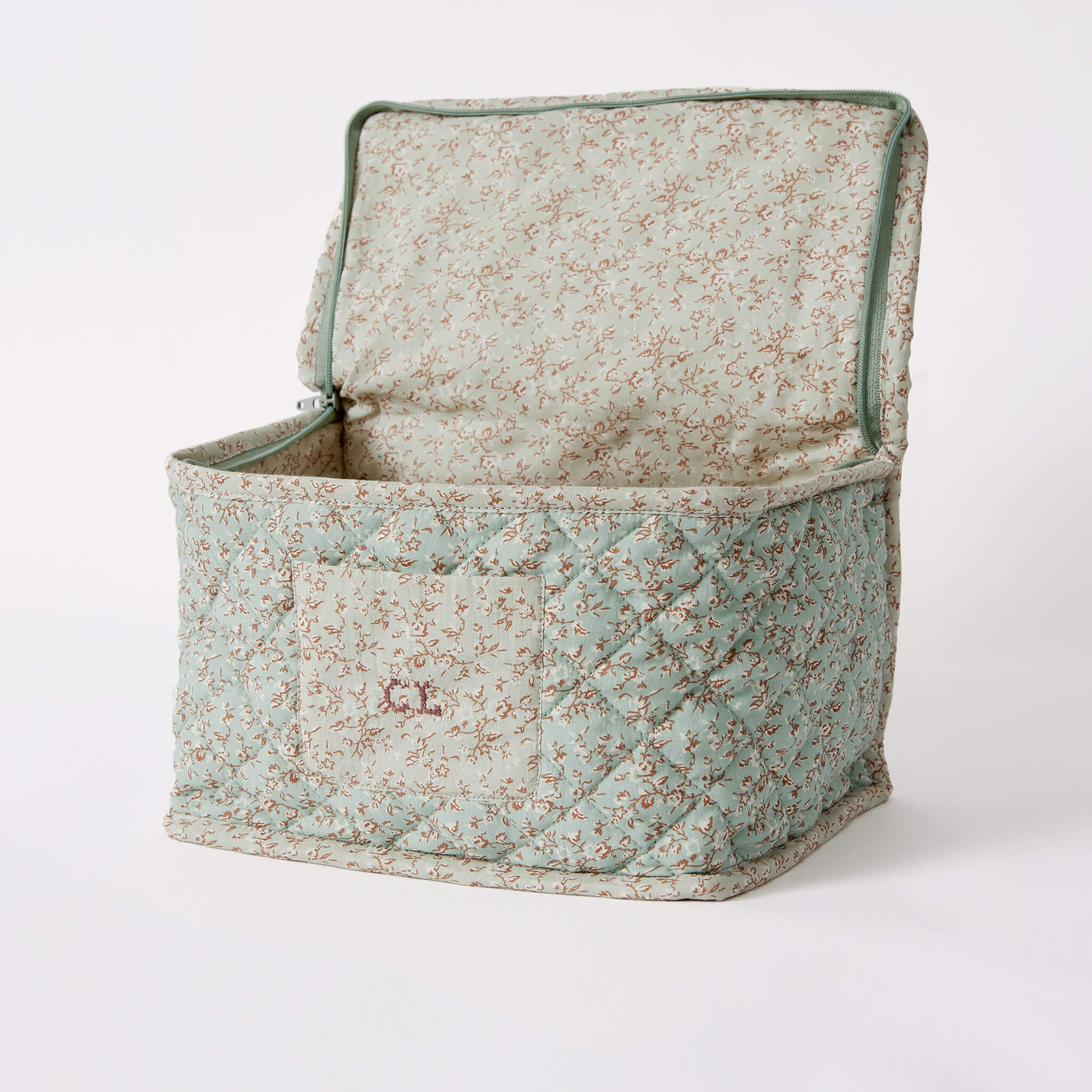 Beauty/Toiletry Bag in Chloe Floral