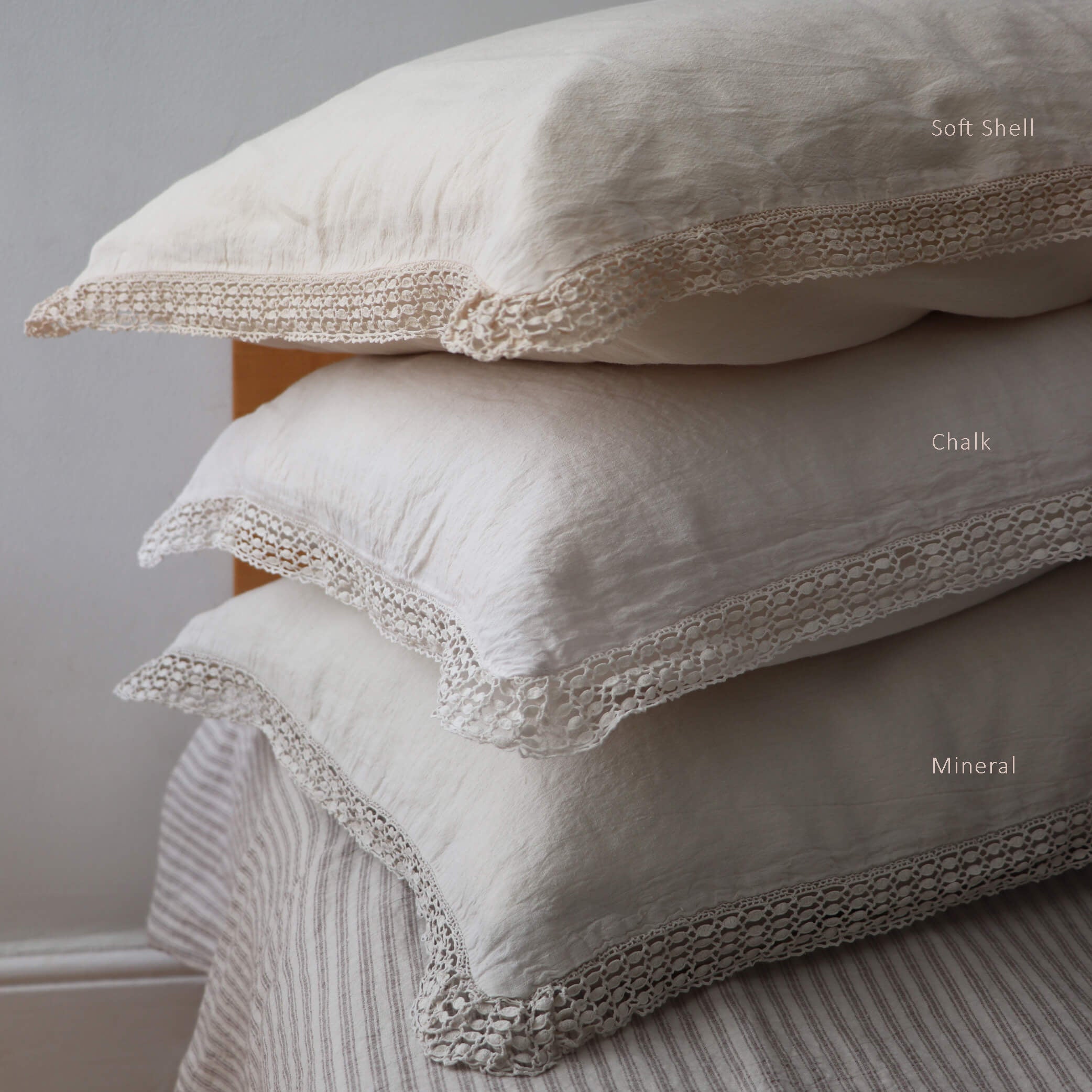 Washed Linen Cotton  Oxford Pillowcase with Lace Edge - Chalk