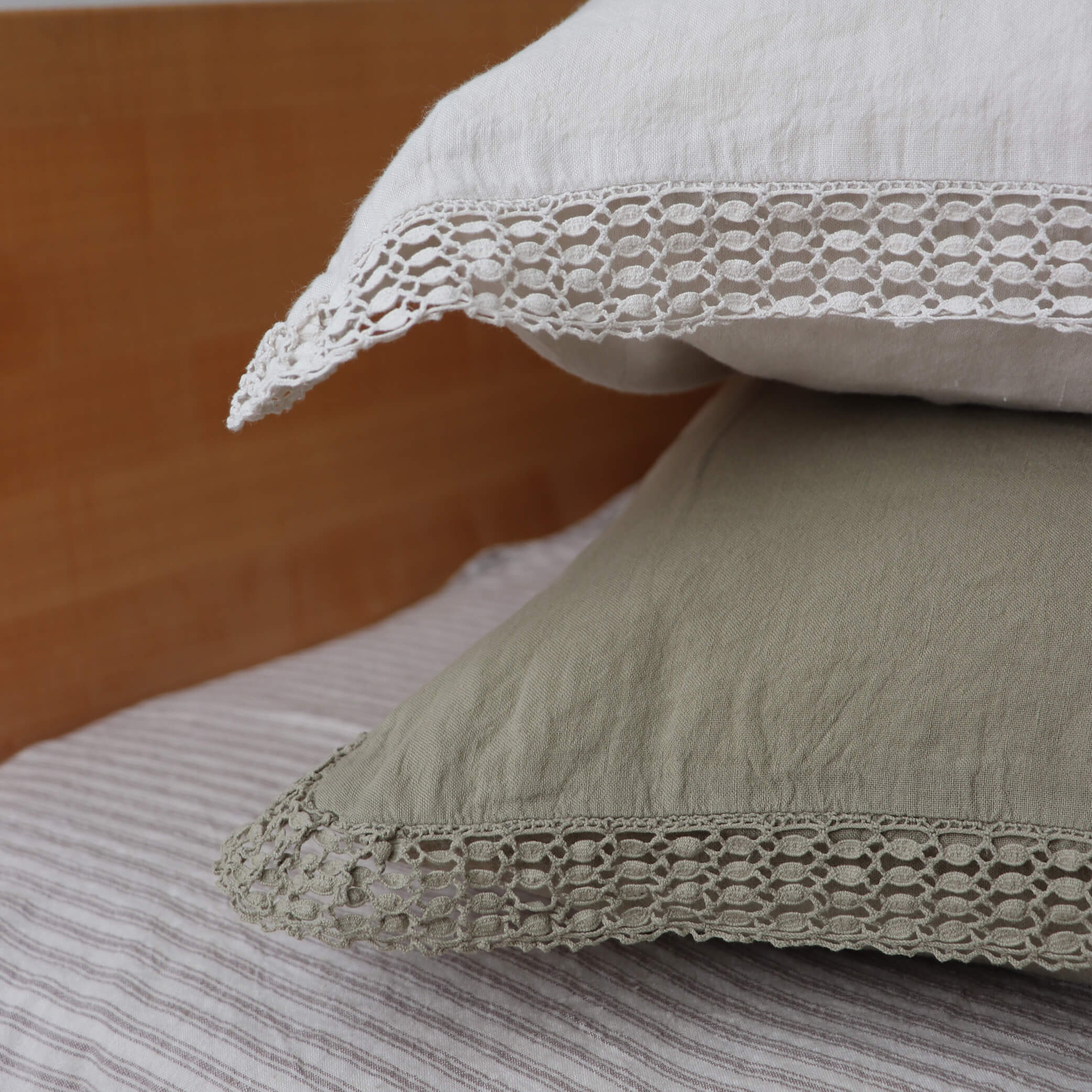 Washed Linen Cotton  Oxford Pillowcase with Lace Edge - Mineral