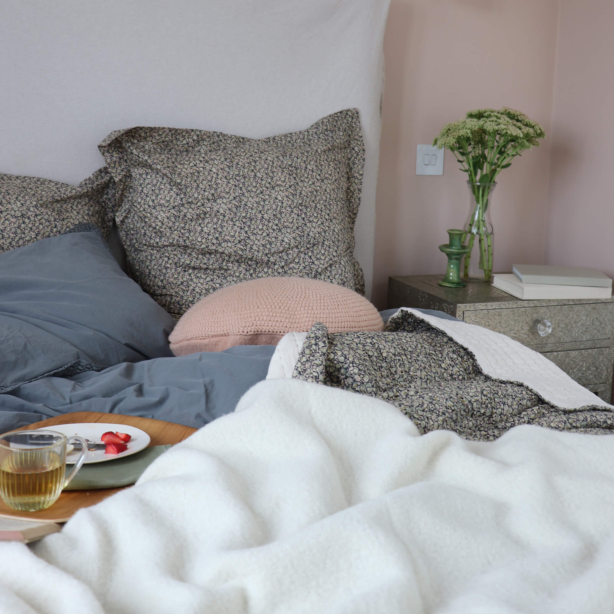 Crochet Circular  Wool Cushion - Peach Blossom